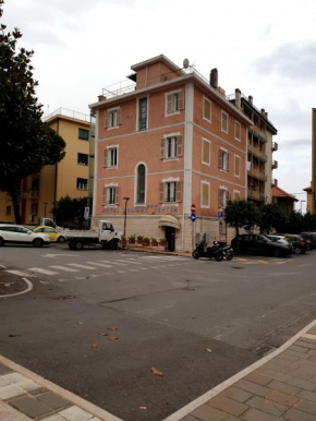 Piccolo hotel holiday center Finale Ligure
